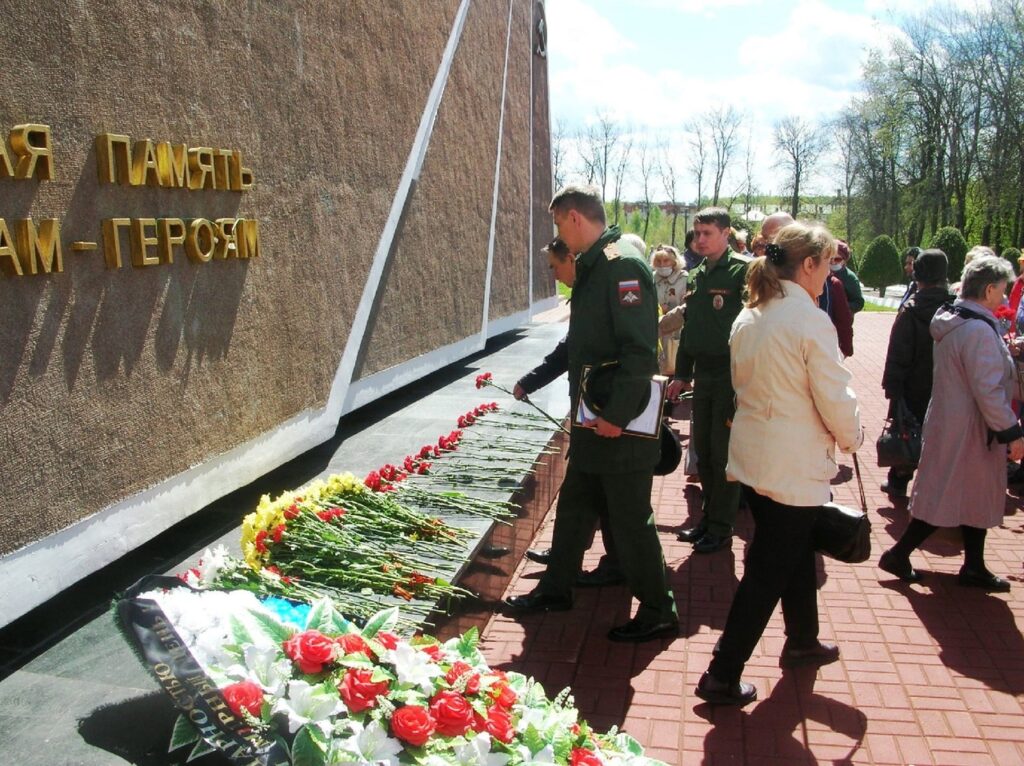 На Скорбященском мемориале почтили память погибших в Великой Отечественной войне