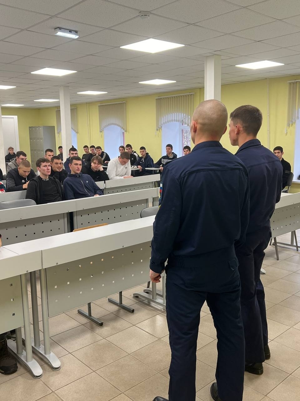 Встреча студентов выпускных групп с курсантами Рязанского гвардейского высшего воздушно-десантного ордена Суворова дважды Краснознаменного командного училища имени генерала армии В.Ф. Маргелова